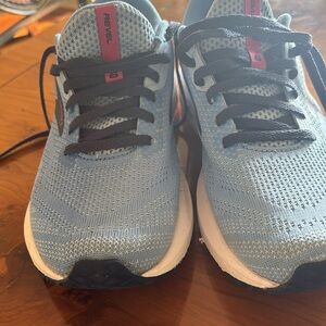 Brooks Revel 6 sneakers